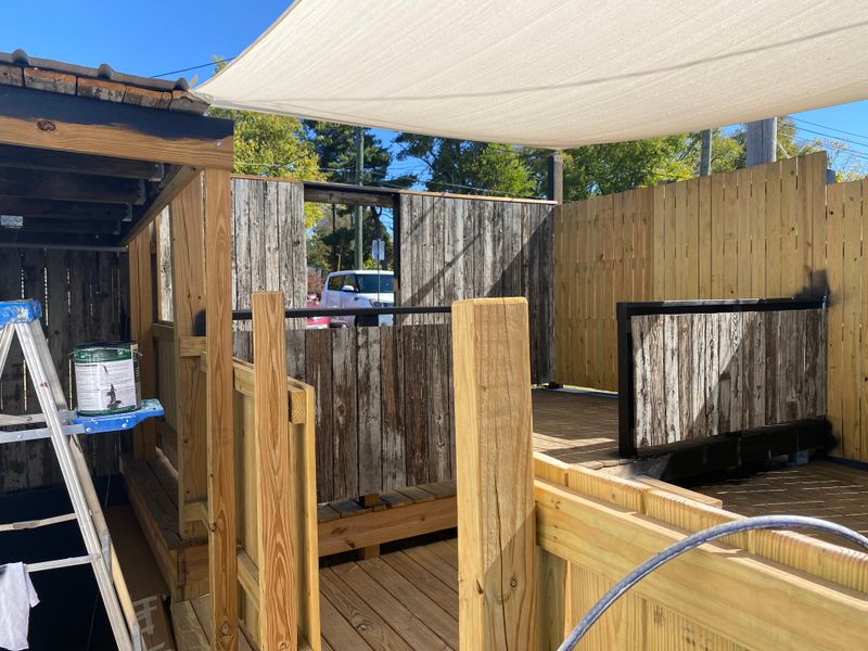 Deck and Fence Staining gallery