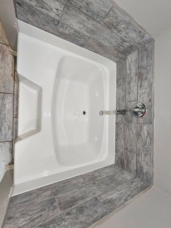 Tub Reglazing