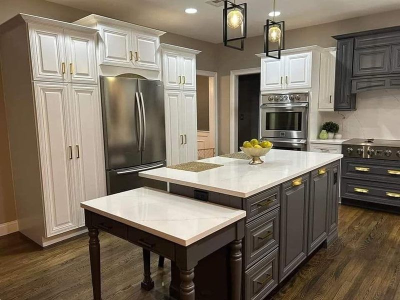 Replacement of Cabinet Doors & Drawers
