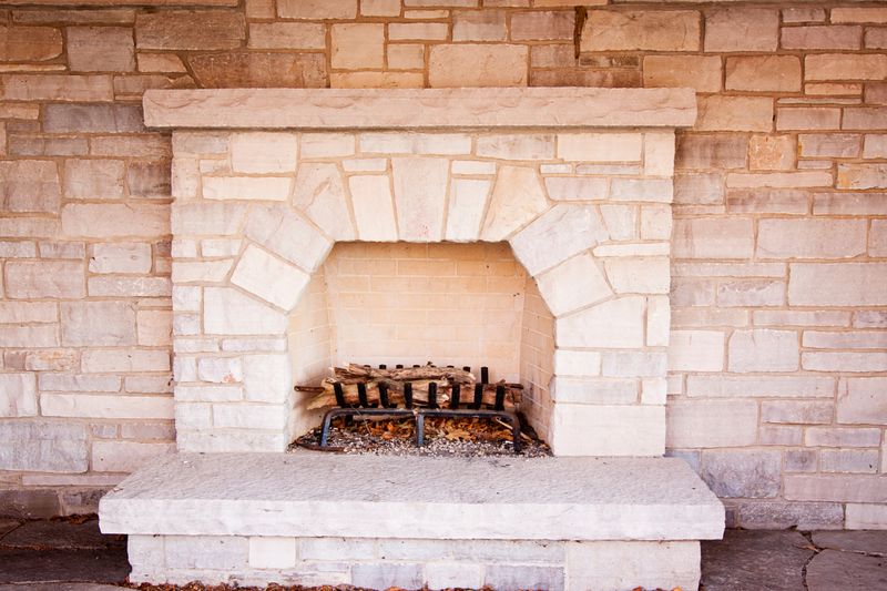 Outdoor Fireplace Design