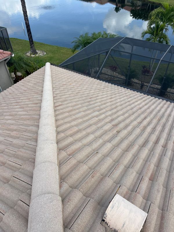 Expert Roofing Solutions: Ridgecap Roofing's Professional Touch for a Lasting Home Upgrade
