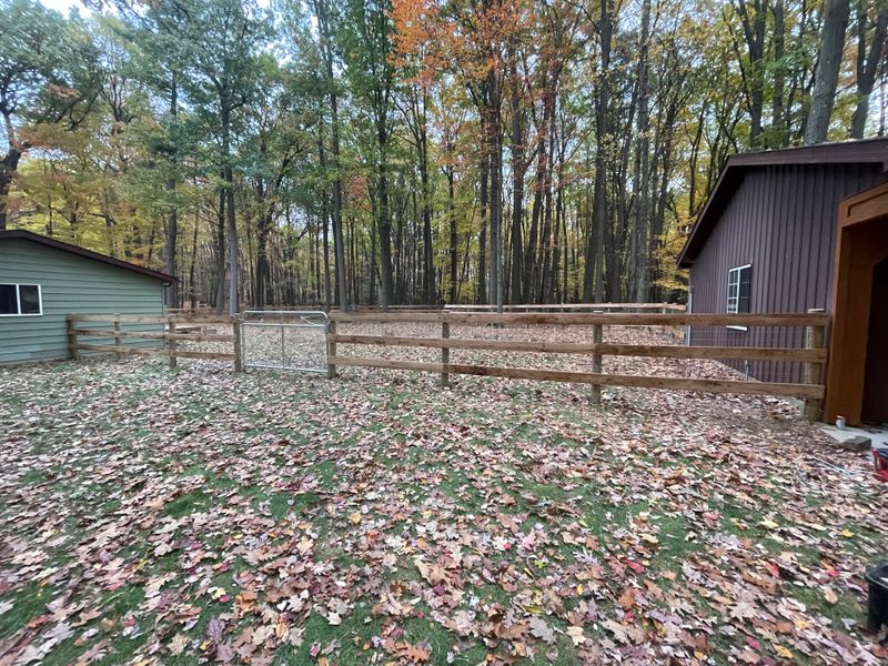 3-Rail Wood Fence with Wire Backing – Classic Country Style