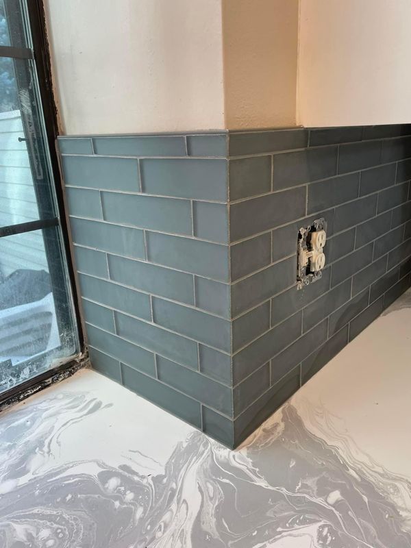 Backsplash Install 