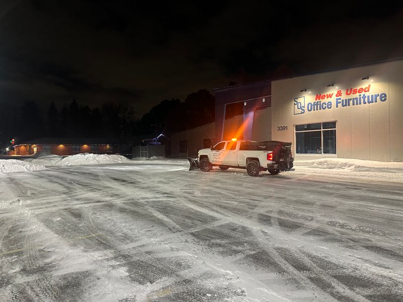 Commercial Snow Removal and Salting