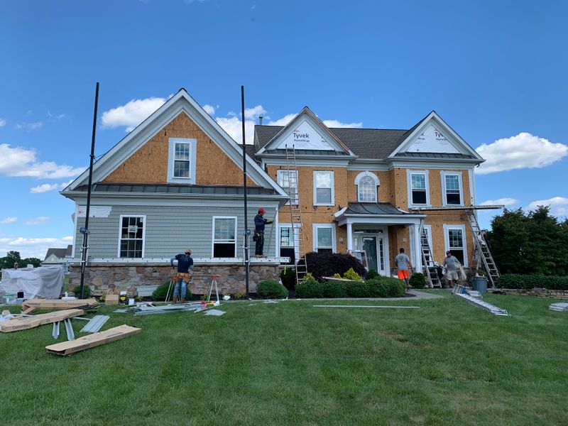 Laxs dr - windows, siding 