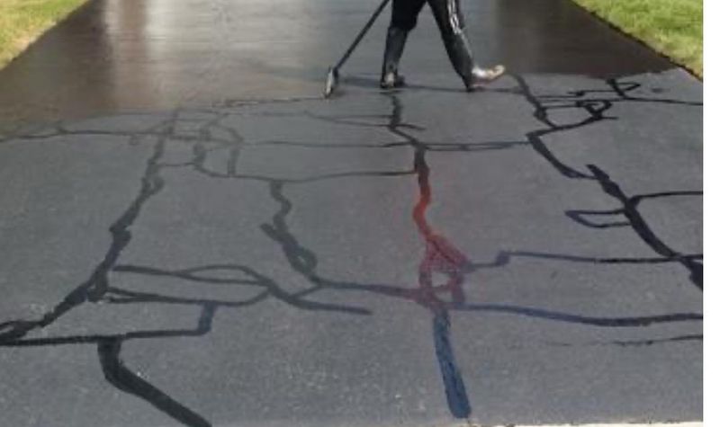 Residential Asphalt Crack Filling