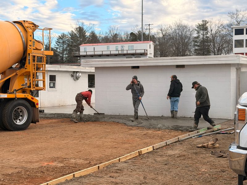 Grading & Excavating