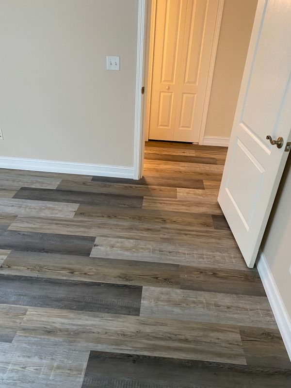 Luxury Vinyl Plank (LVP)