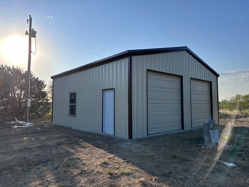 Metal Buildings/Barndominiums