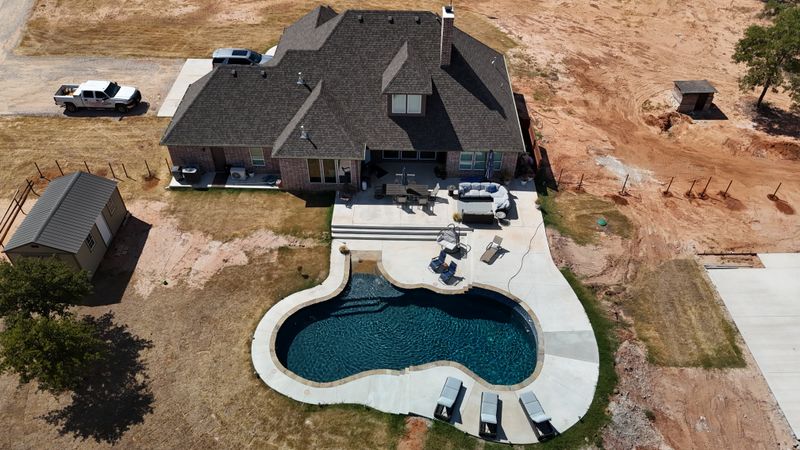 Custom Concrete Pools