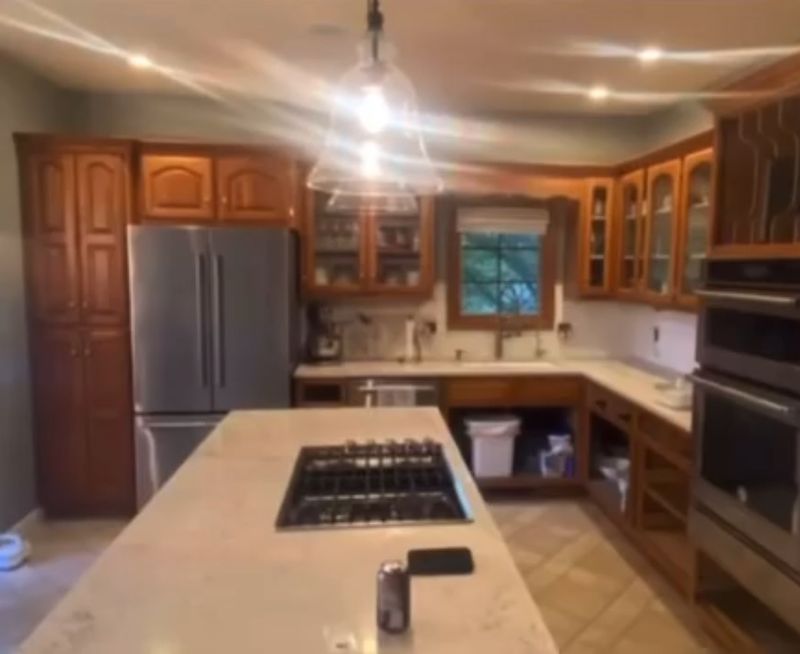 Kitchen and Cabinet Refinishing