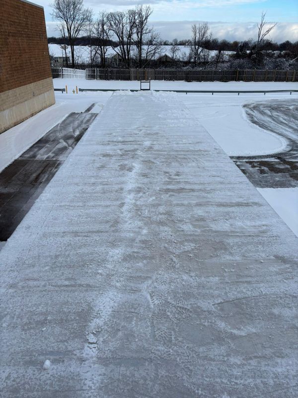 Commercial & Residential Snowplowing