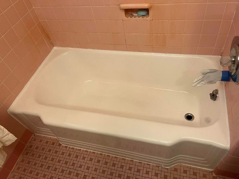 Bathtub and Tile Resurfacing