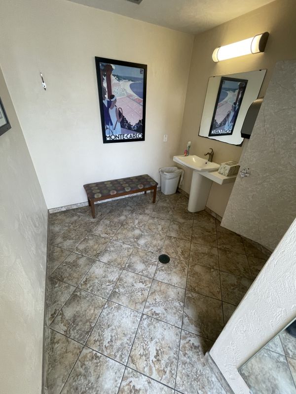 New Commercial Buildings / Commercial Renovations