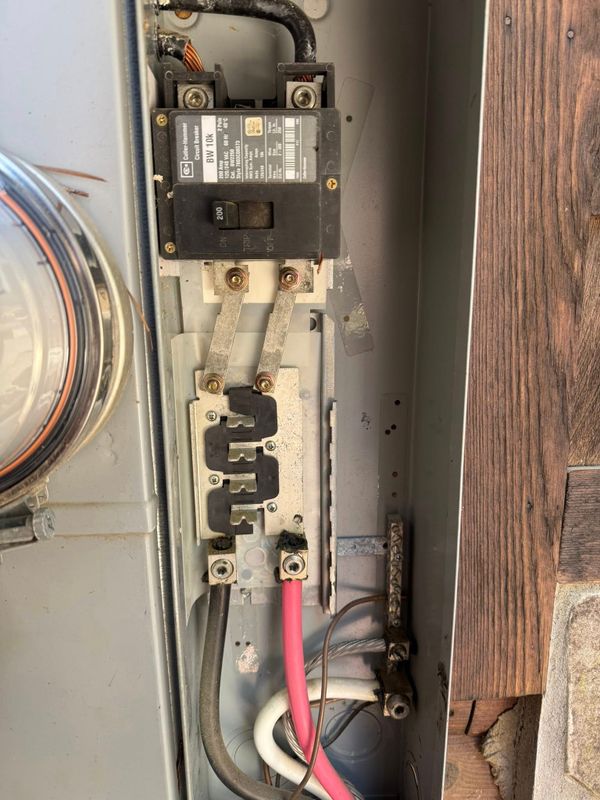 Circuit Breaker Installation and Repair