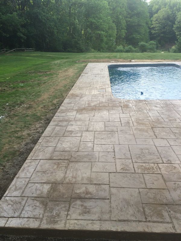 pool concrete installation
