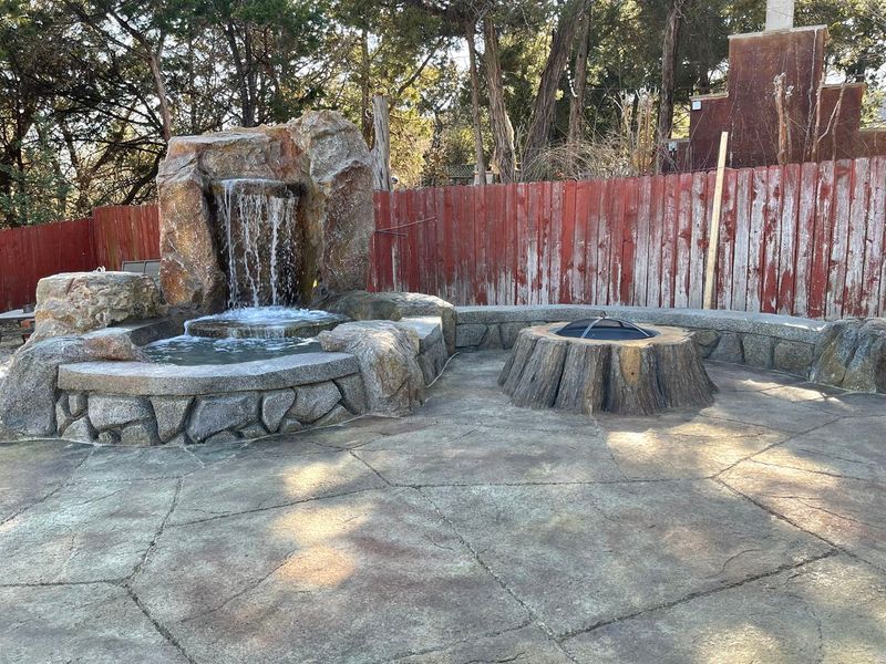 Fire pits & Fire places