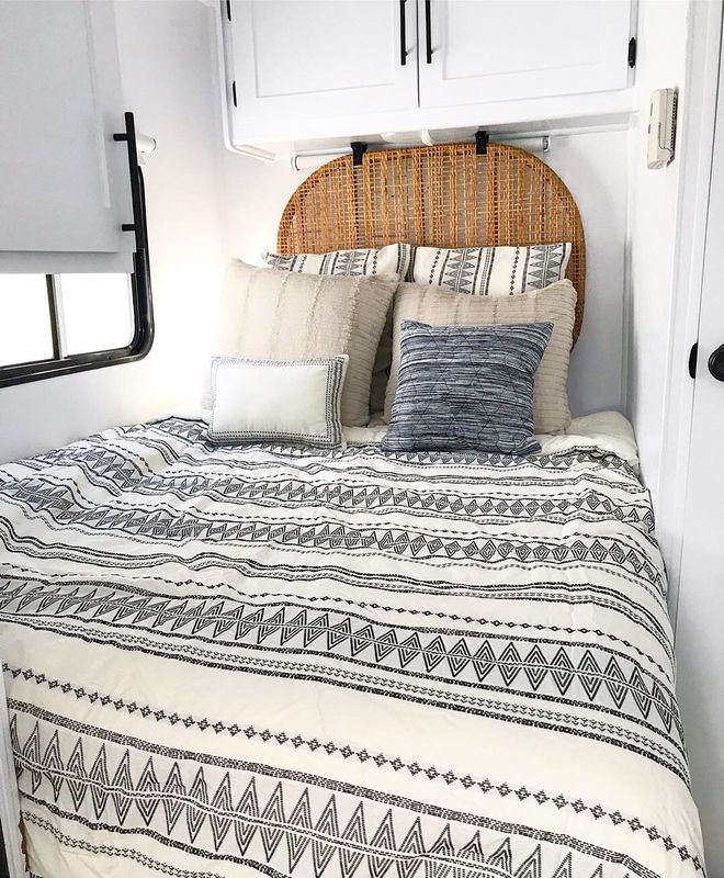 Hana - 2015 Fleetwood Travel Trailer