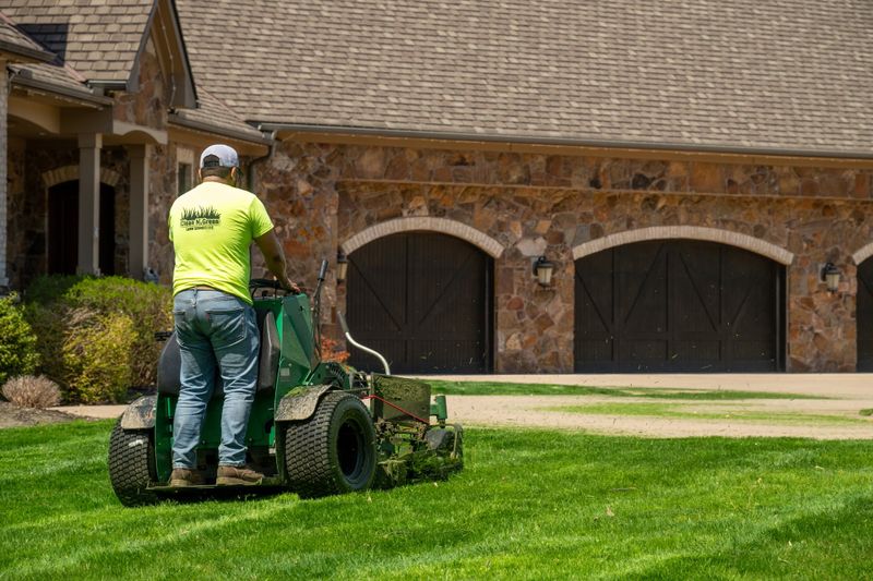 Weekly Lawncare