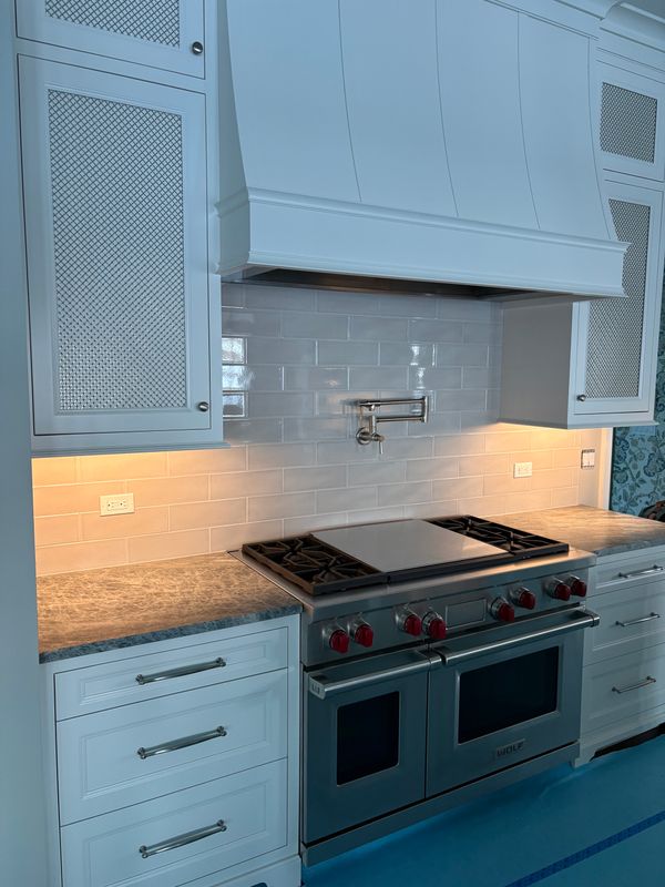 Kitchen Backsplash Installation