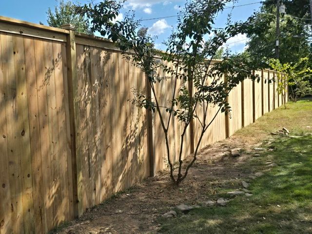Elegant Privacy Redefined: Coosa Valley's Stunning Cedar Fence Installation