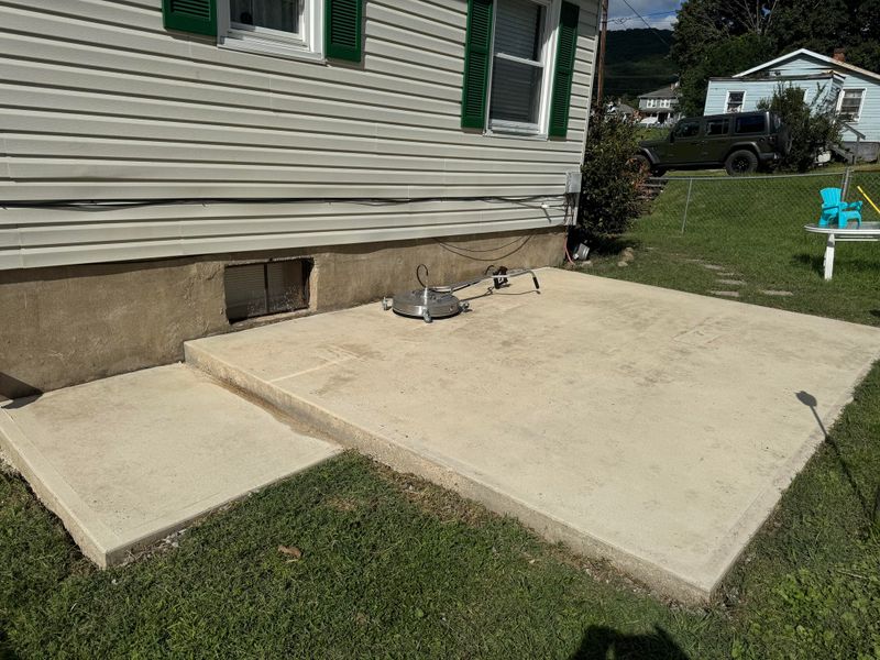 Pressure Washing 
