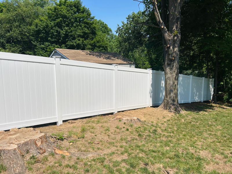 Enhancing Privacy and Style: Fencescapes LLC's Premier Vinyl Fencing Solution