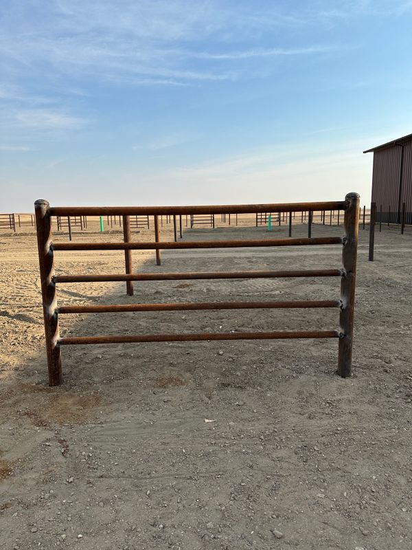 Corrals & Pens