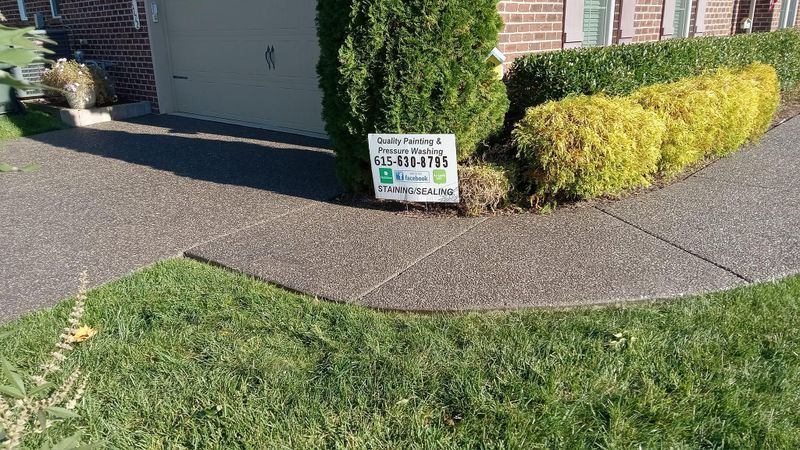 DRIVEWAY SEALING gallery