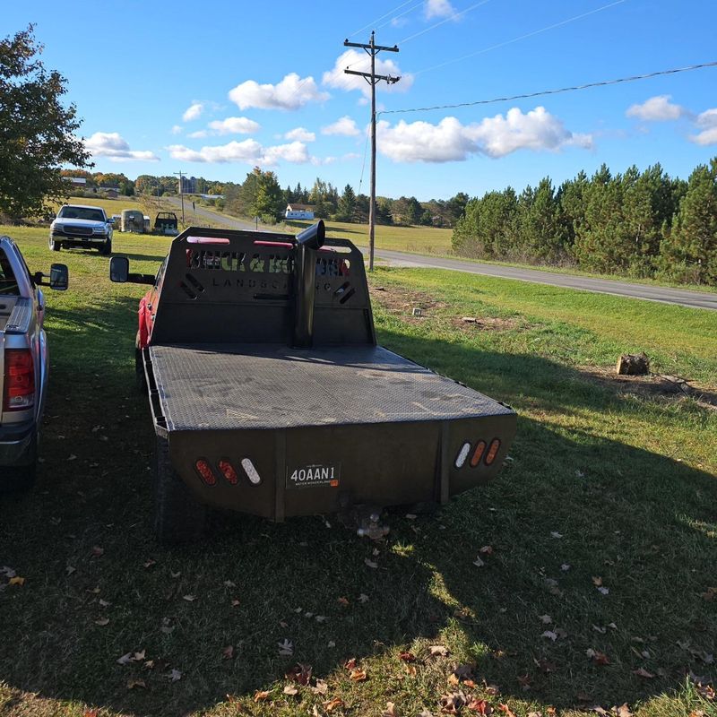 Custom Fladbeds