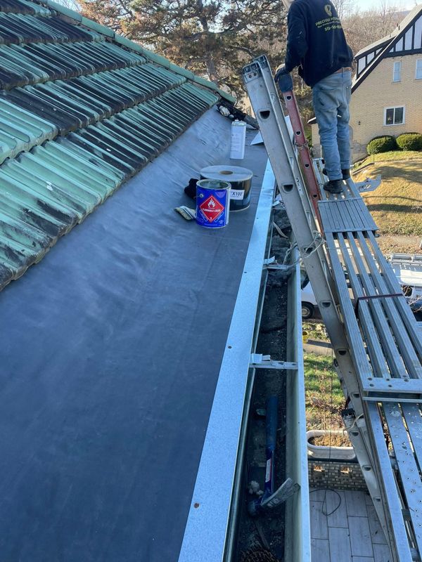 Low slope roofing services