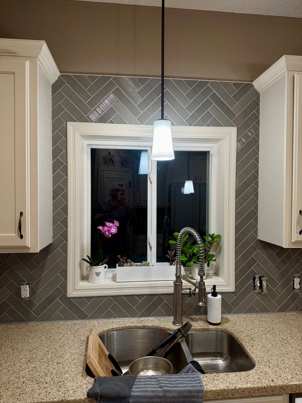 Kitchen Backsplash Installation
