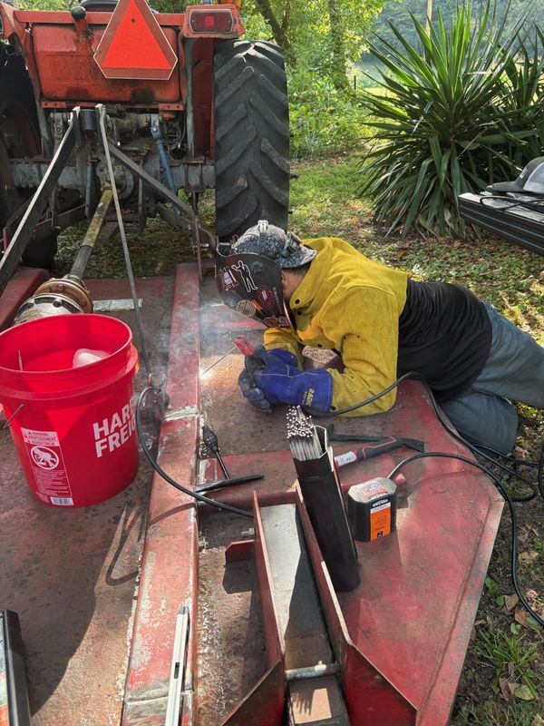 Rural Equipment Revitalization: Precision Welding for Agricultural Efficiency
