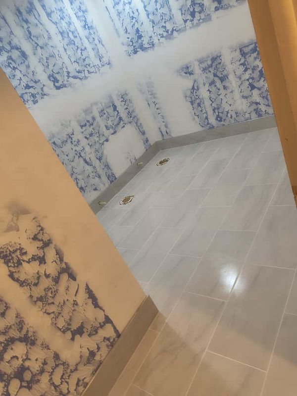 Sleek Restroom Transformation: Enhancing Comfort and Style in Cape Coral