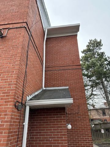 Masterful Roof Restoration in Toronto: Secure & Stylish Solutions by Triumph Inc.