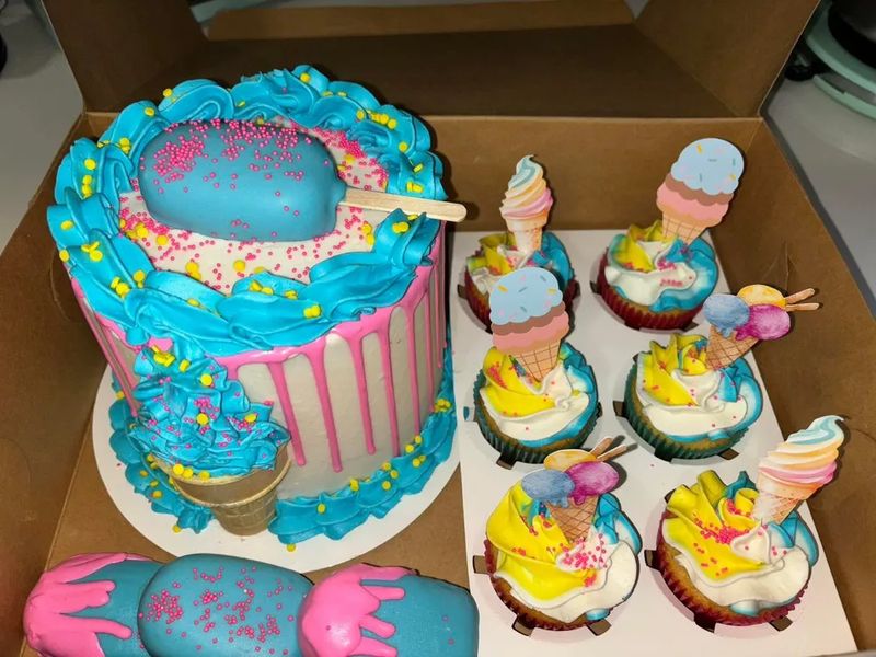 Whimsical Sweet Treats: Crumble Creations' Artful Cake and Cupcake Collection
