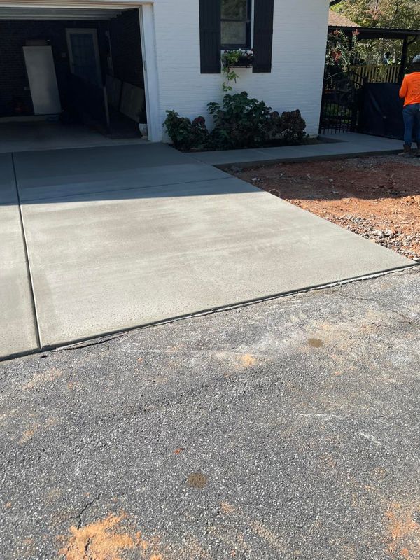 Patio/sidewalks