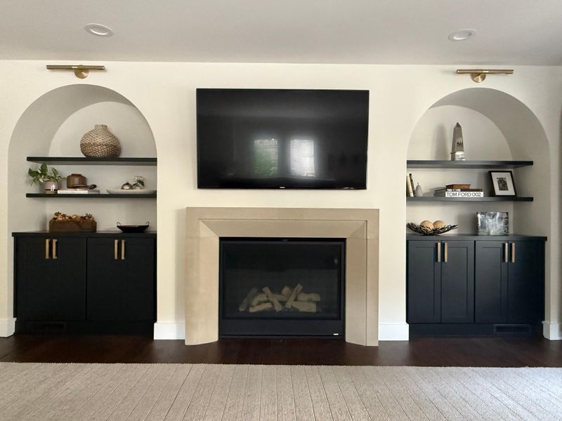 Living Rooms & Lounges
