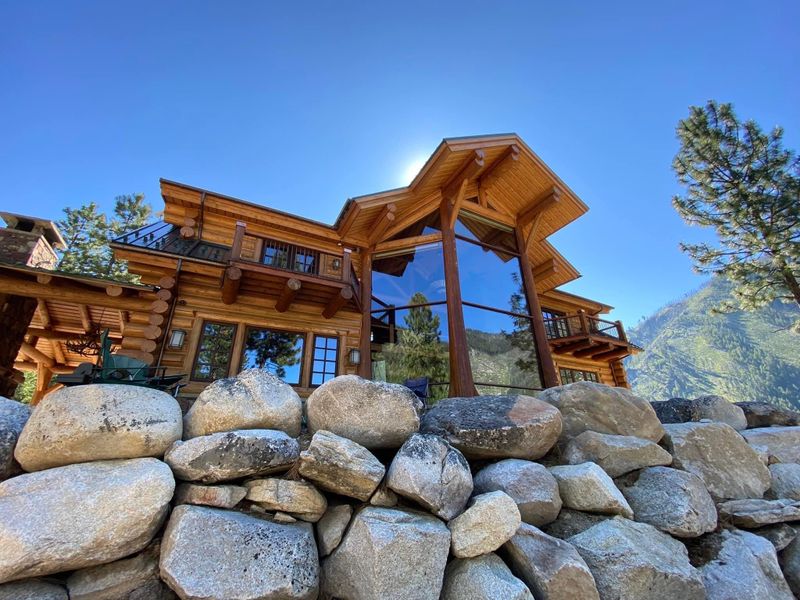 Log Homes Refinishing