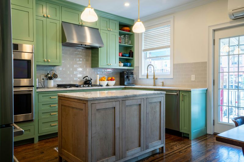 Cabinet Refinishing