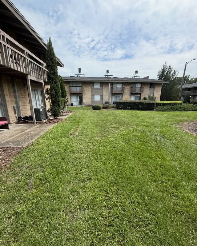 Landscape Maintenance & Mowing Services