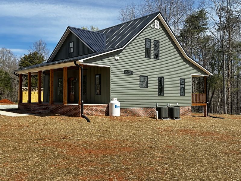 Farmhouse 1800 Sq Ft