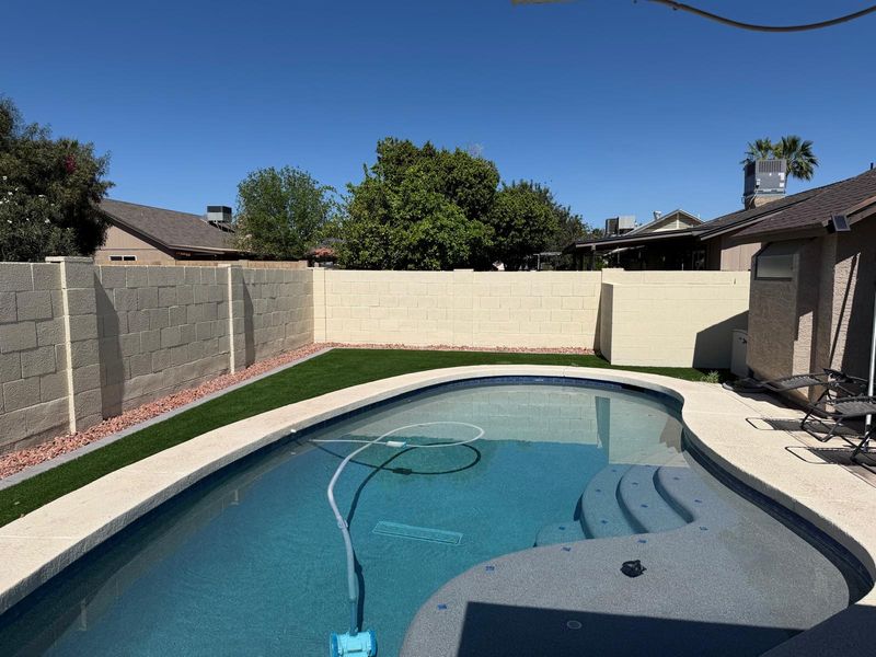 Backyard Oasis: cmu wall repair for Ultimate Relaxation and Privacy
