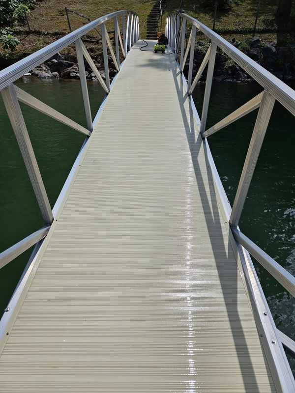 Commercial Pressure Washing