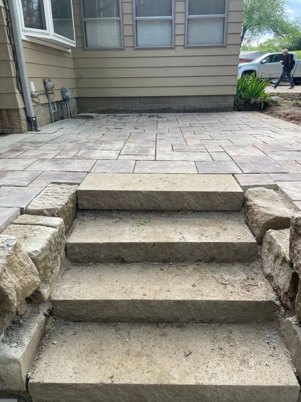 Natural Stone Hardscape