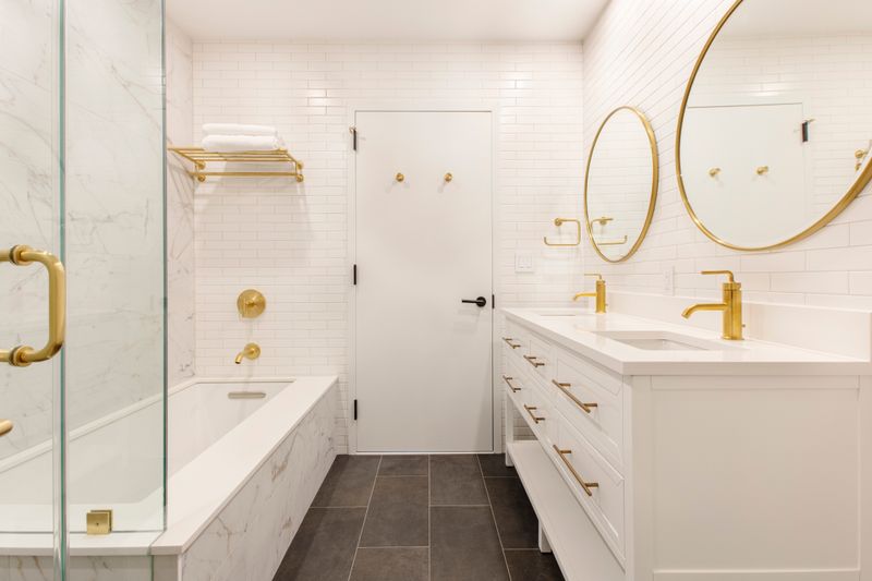 Bathroom Renovation gallery