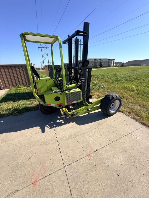 Heavy Equipment Welding