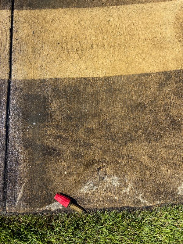 Driveway and Sidewalk Cleaning