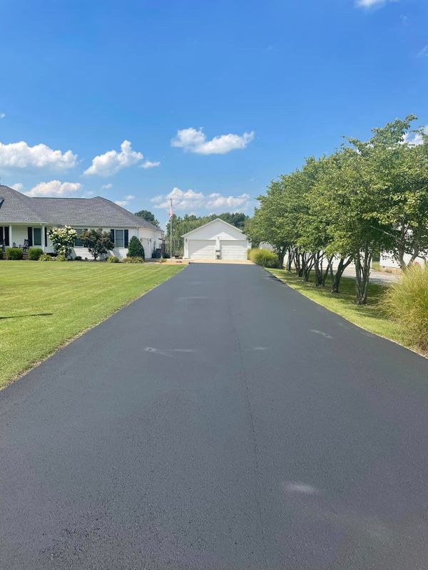 Asphalt Sealcoating