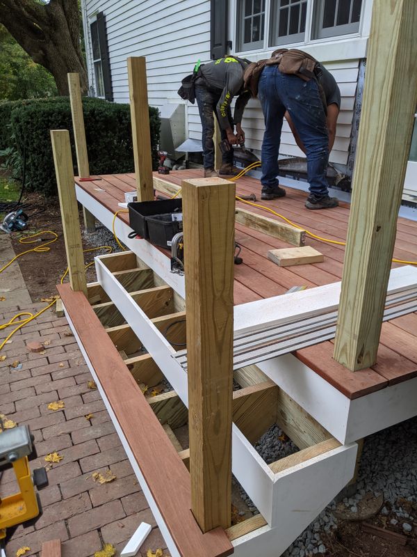 EXTERIOR CARPENTRY & DECKS (SELECT RENOVATIONS)